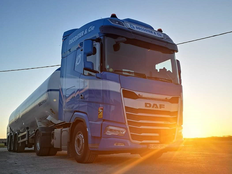 Knulog SRL truck with citern